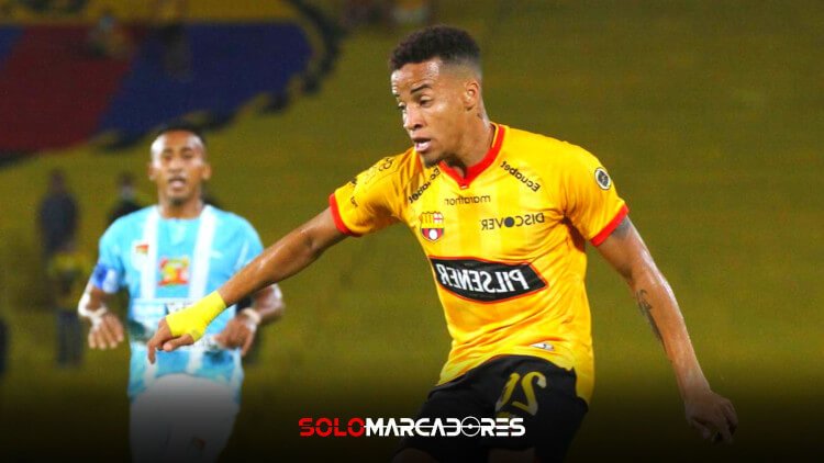 Byron Castillo permanecerá en Barcelona SC hasta medio año