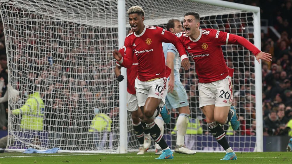 Manchester United derrotó a West Ham al último minuto