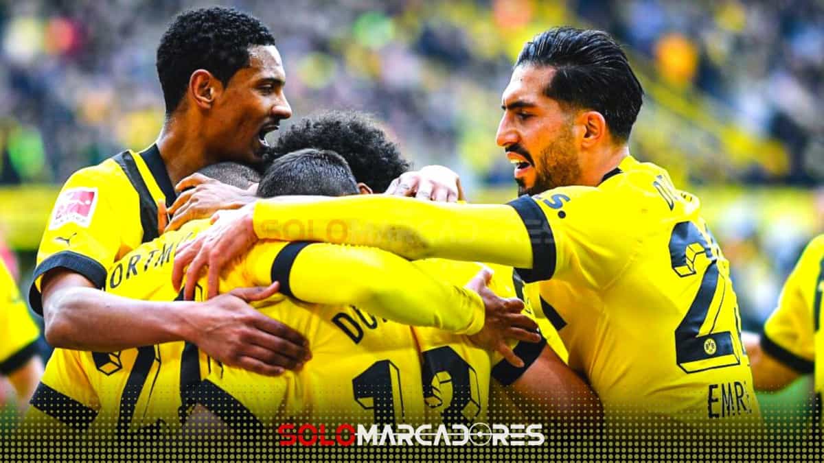 Borussia Dortmund mantiene la lucha por el título en la Bundesliga (VIDEO)