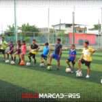 Para mejorar tu técnica de fútbol en Ecuador, hay varias cosas que puedes hacer