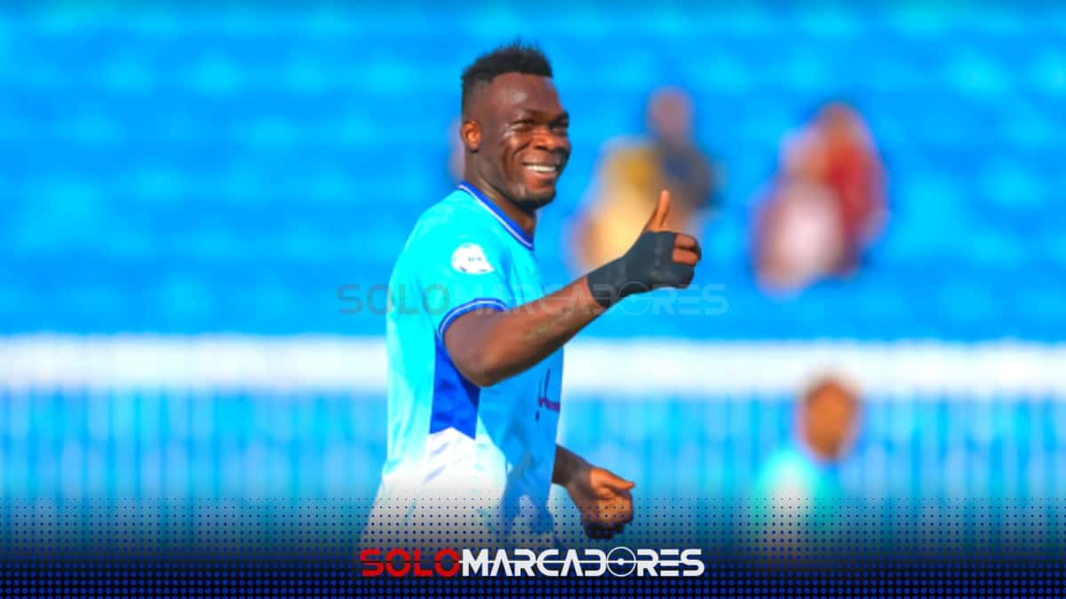 ¡Felipe Caicedo brilla en su corta participación durante la victoria del Abha!