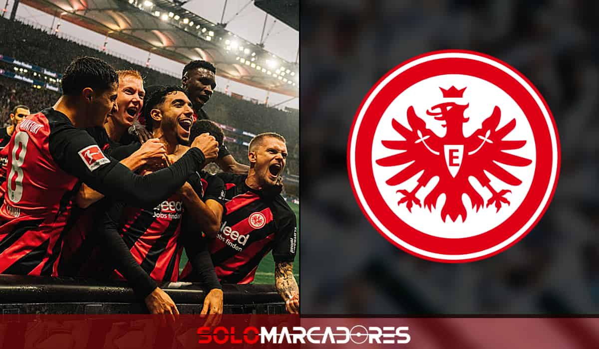 Eintracht Frankfurt con William Pacho en un partido infartante