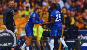 ¡Inquietante! Moisés Caicedo Recibe una Brutal Patada que Podría Afectar su Futuro en el Chelsea