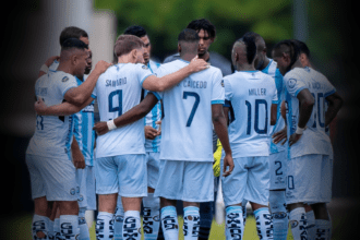 ¡Guayaquil City en la Pelea! El Citadino Deja Sin Oportunidades a Vargas Torres con Goleada