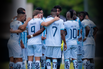 ¡Guayaquil City en la Pelea! El Citadino Deja Sin Oportunidades a Vargas Torres con Goleada