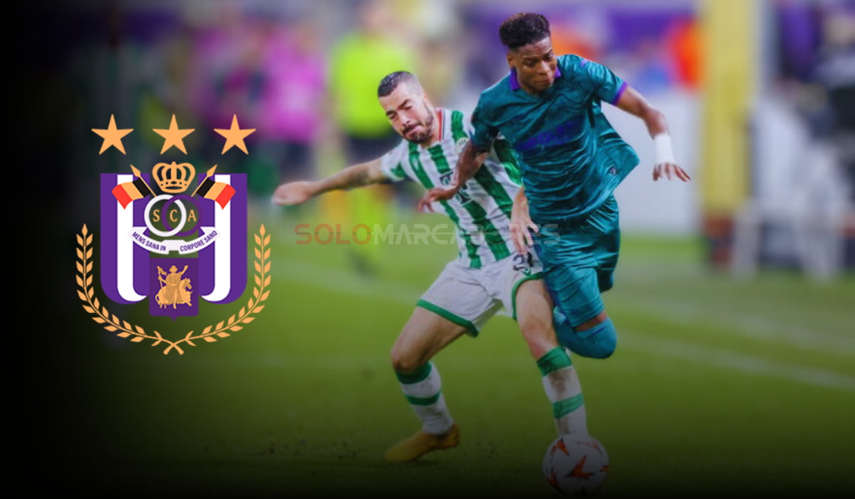 Nilson Angulo pierde el control y se gana una polémica roja en la Europa League