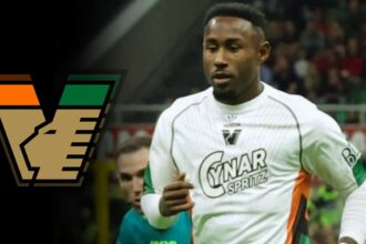 Debut amargo para John Yeboah con la 10 en el Venezia, que fue goleado por el AC Milán