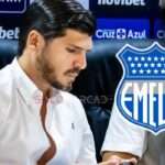 Gonzalo Vargas confiesa su sueño de ser presidente de Emelec! ⚡💙 4 Gonzalo Vargas confiesa su sueño de ser presidente de Emelec!