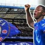 Moisés Caicedo brilla con el Chelsea y vence al Leverkusen de Piero Hincapié 3 Moisés Caicedo conquista Stamford Bridge con su talento y pasión