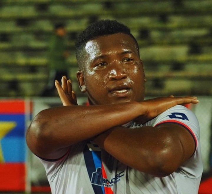 📢 ¡Partidazo en la Copa AFNA! 🎉 El Nacional remonta al Deportivo Quito con goles de Branda y Cifuente y se asegura un lugar en la final⚽🔥