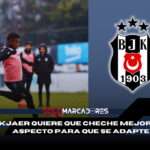Keny Arroyo recibe un pedido especial