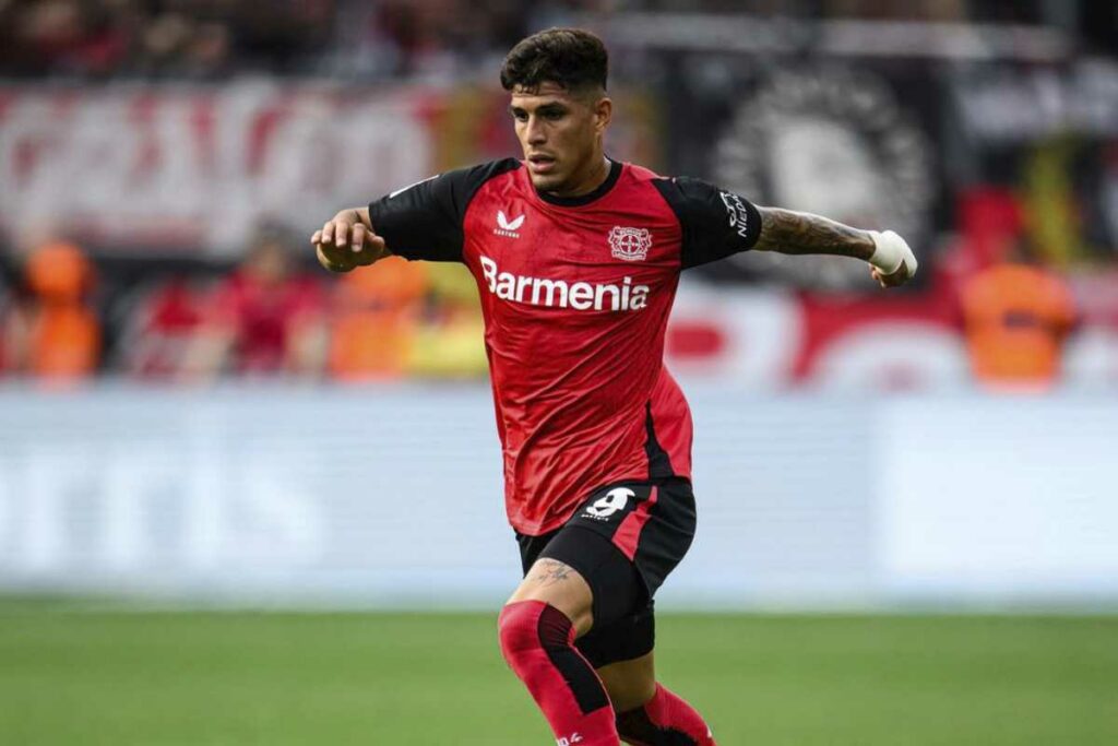 🇪🇨 Joel Ordóñez , el nuevo orgullo ecuatoriano en la Champions League, se une a un prestigioso grupo tricolor