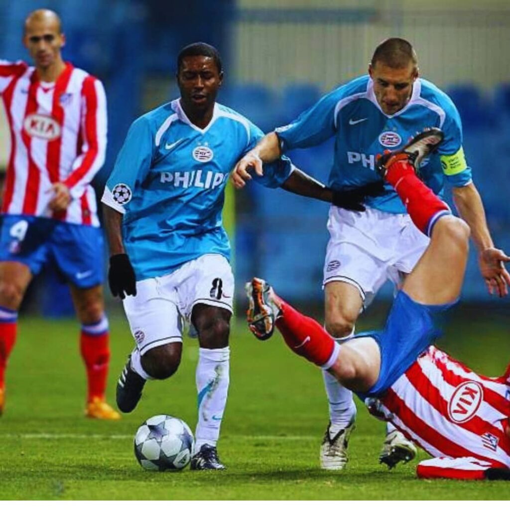 🇪🇨 Joel Ordóñez , el nuevo orgullo ecuatoriano en la Champions League, se une a un prestigioso grupo tricolor