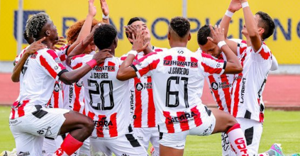 ⚽️ Técnico Universitario protesta por jugar el lunes contra Barcelona SC, pero Miguel Ángel Loor ya respondió