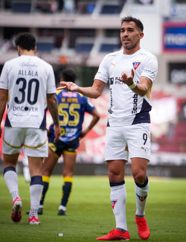 VIDEO |¡Liga de Quito golea y sigue en racha! El bombazo de Daniel de la Cruz que encendía el camino