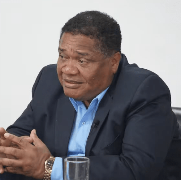 ¡Preocupación en Emelec! Jorge Guzmán revela el millonario déficit y lanza incentivo ante LDU 1 ¡Preocupación en Emelec! Jorge Guzmán revela el millonario déficit y lanza incentivo ante LDU