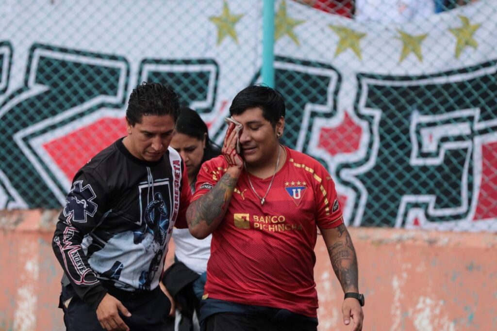 Hincha de Liga pierde un ojo: "Su único delito fue ir al estadio a ver fútbol" 1 Foto de diario El Mercurio