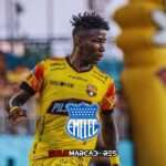 Adonis Preciado, hincha confeso de Barcelona SC, ahora en la órbita de Emelec 4 Adonis Preciado estaría en la mira de Emelec