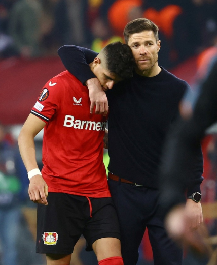 🔒 ¿Se rompe el pacto? Xabi Alonso podría irse... ¿y llevarse a Piero Hincapié?