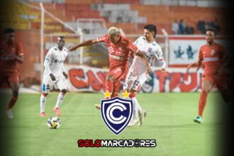 Cienciano cae ante el colero y Carlos Garcés