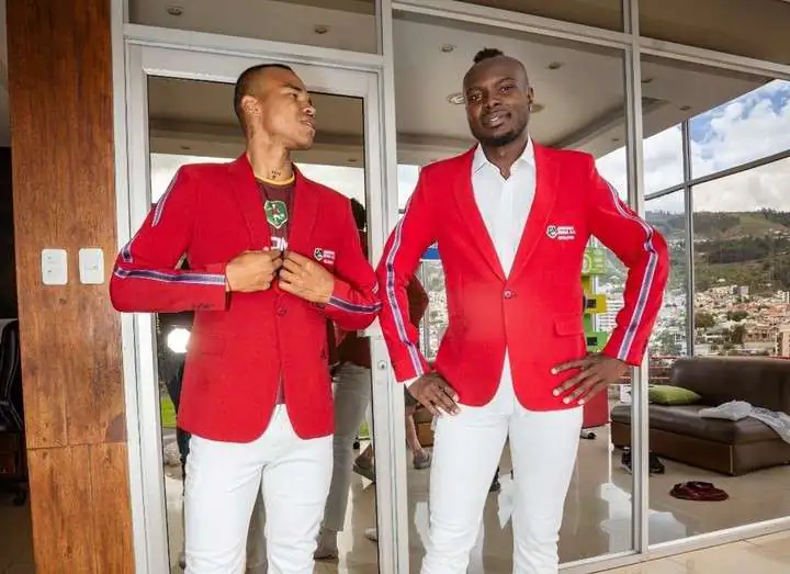 Luis Alfonso Chango y el Ponchito que quiere conquistar el mundo: del fútbol a la moda, sin escalas 1 Luis Alfonso Chango y el Ponchito que quiere conquistar el mundo: del fútbol a la moda, sin escalas