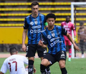 Independiente del Valle no cede terreno y suma tres puntos claves 🟦⚽🔥 1 Independiente del Valle no cede terreno y suma tres puntos claves 🟦⚽🔥