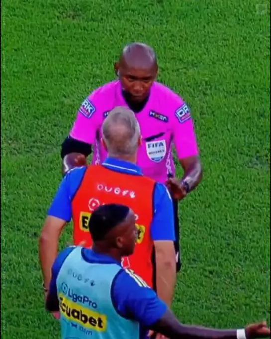 ¿Entrena con Barcelona? La reacción de Augusto Aragón tras las palabras de Jorge Célico