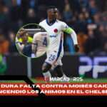 ¡Saltó a defender a Moisés Caicedo con todo! La reacción que enamoró a los hinchas del Chelsea 4 Saltó a defender a Moisés Caicedo con todo