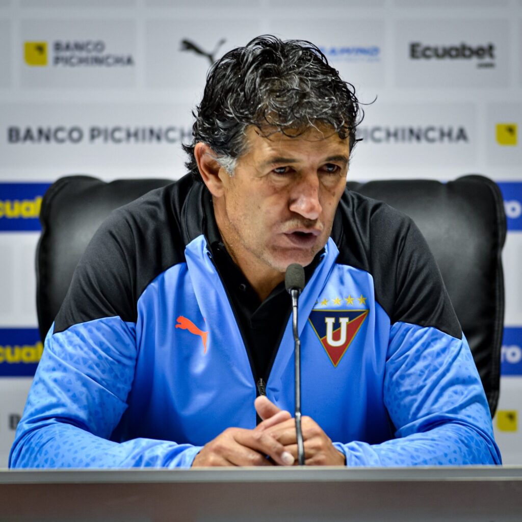 El nuevo once de Liga de Quito y los cambios del 'Pato' Hurtado 2 El nuevo once de Liga de Quito y los cambios del 'Pato' Hurtado