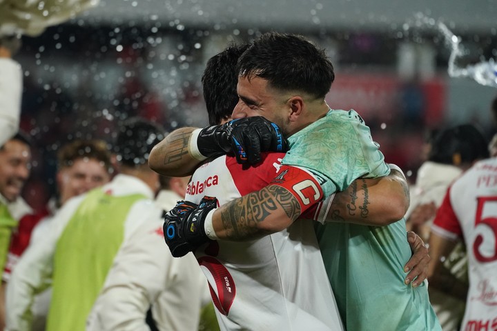Hernán Galíndez lleva a Huracán a la final y busca gloria en Argentina