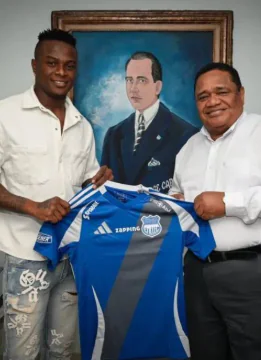 ¡Alarma en Emelec! José Angulo queda fuera por una delicada condición médica 1 ¡Alarma en Emelec! José Angulo queda fuera por una delicada condición médica