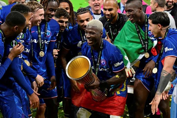 🇪🇨 Moisés Caicedo, la voz de La Tri que reta a Brasil con humildad y convicción