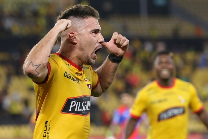 FIFA falló a favor de Jonathan Bauman y Barcelona SC deberá pagar una fuerte suma 💵