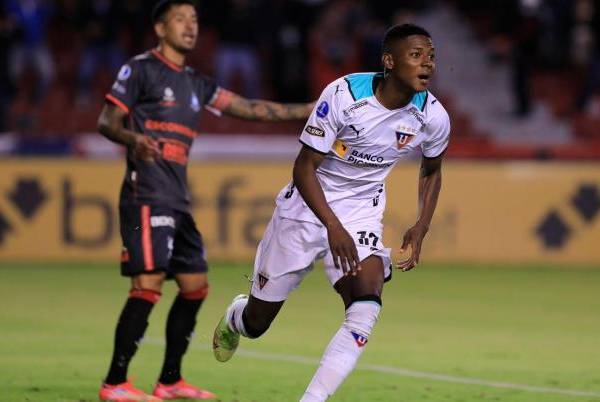 Nilson Angulo podría darle un gran negocio a Liga de Quito 2 Nilson Angulo podría darle un gran negocio a Liga de Quito