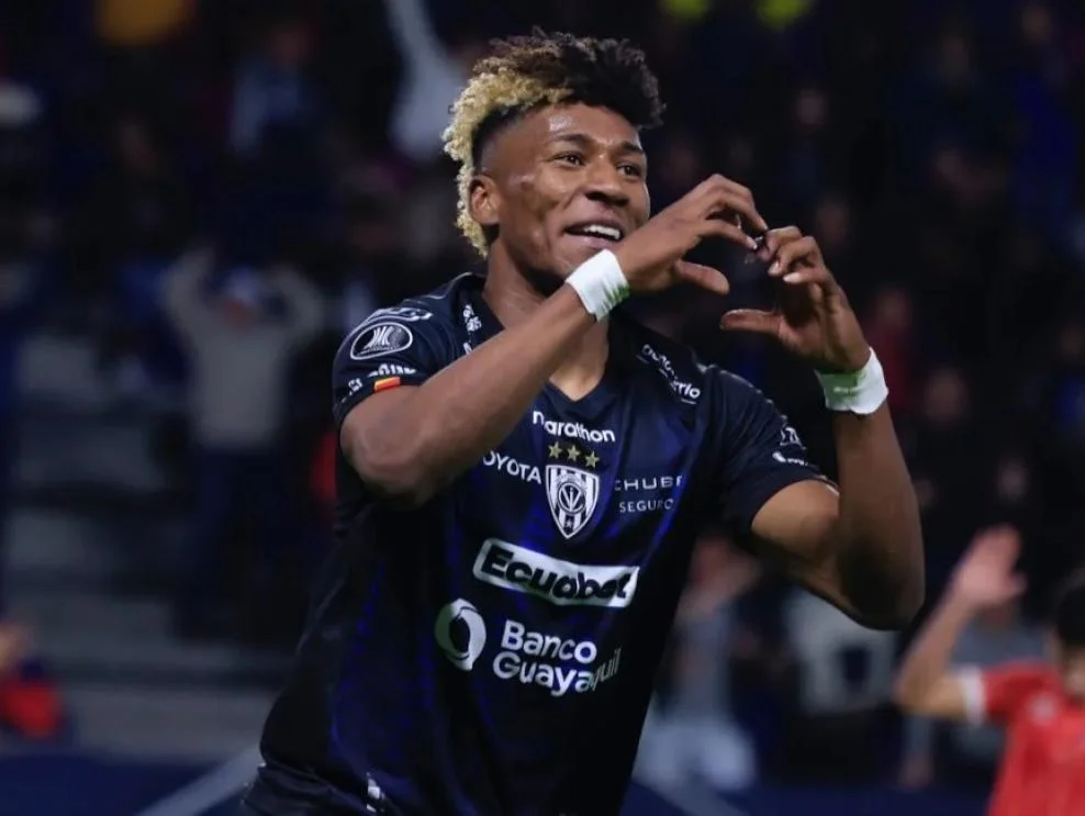 Carlos Alfaro Moreno arremetió contra IDV: "Se ha construido una maquinaria para beneficiarlos"(VIDEO) 1 Carlos Alfaro Moreno arremetió contra IDV: "Se ha construido una maquinaria para beneficiarlos"(VIDEO)