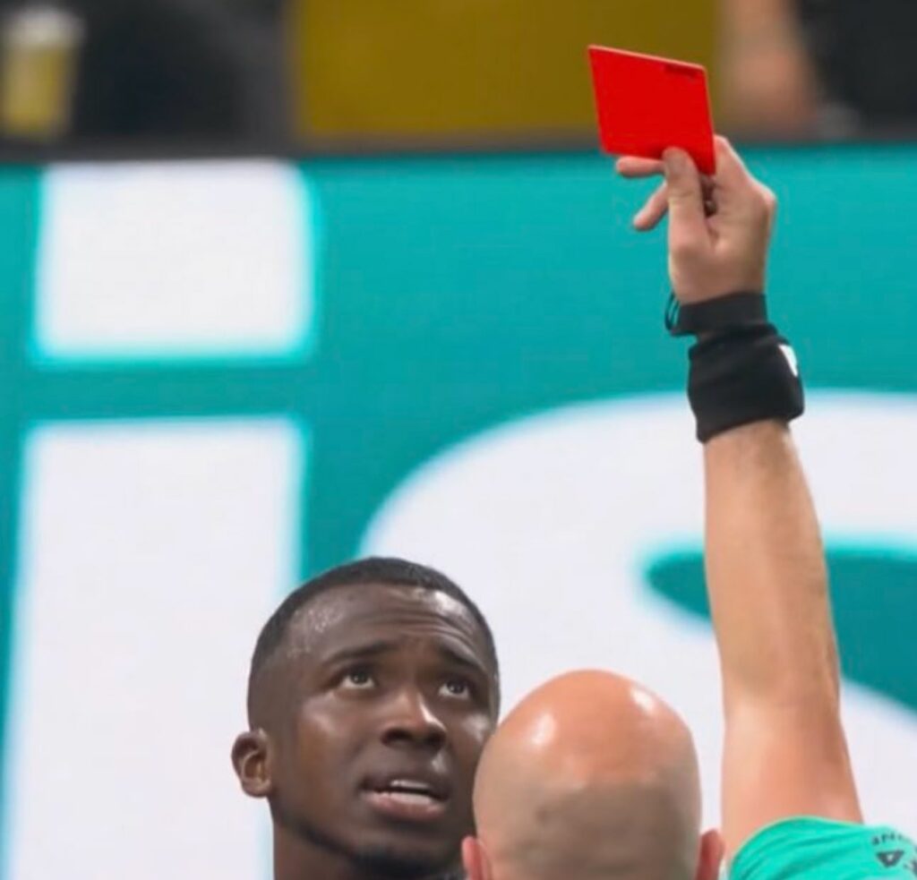 ¡Golpe duro para el fútbol ecuatoriano! Willian Pacho se pierde el Mundial de Clubes tras sanción de la FIFA