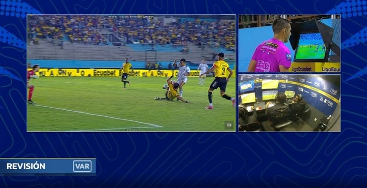 ¿Por qué se anuló el penal para Delfín ante Barcelona SC por mano de Gastón Campi?