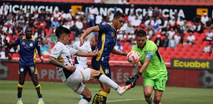 Delfín vs Liga de Quito : día, hora y cómo verlo por TV