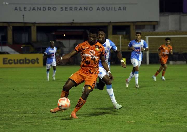 🦁 ¡El León Rugió en el Momento Justo! Libertad venció al Manta y se metió en zona de Hexagonal Final 1 Libertad vs Manta en Loja (API