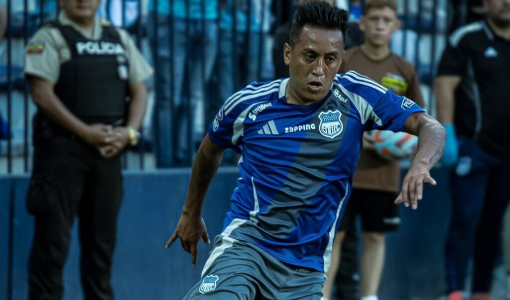 Ídolo de Emelec cuestionó a Cueva: "Está barrigoncito, pero tiene calidad…" 1 Ídolo de Emelec cuestionó a Cueva