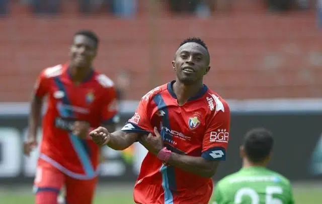 Christian Lara vuelve al fútbol ecuatoriano