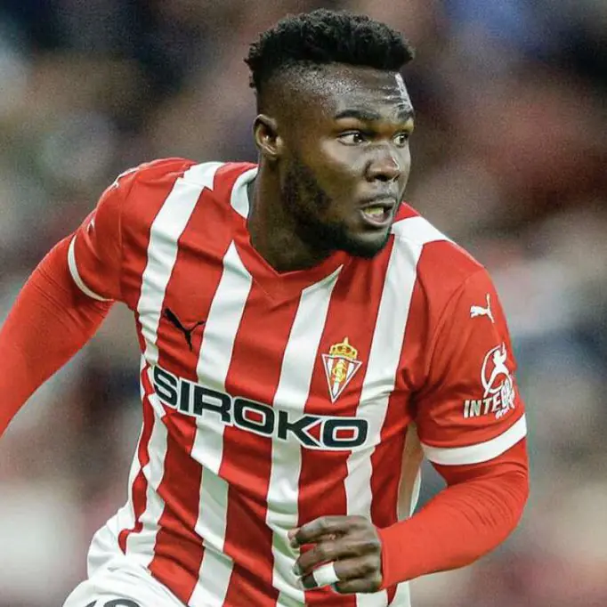 Jordy Caicedo volvió a sumar minutos con el Sporting Gijón