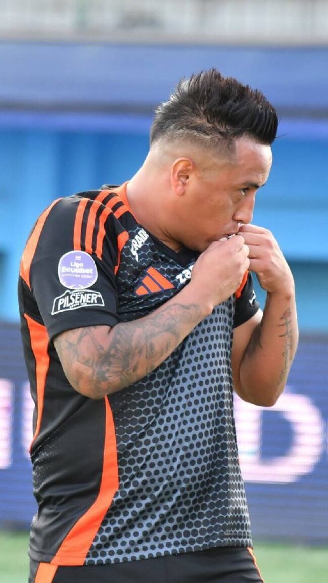 Christian Cueva acelera su recuperación en Emelec: ¿Cuándo volverá a la cancha?