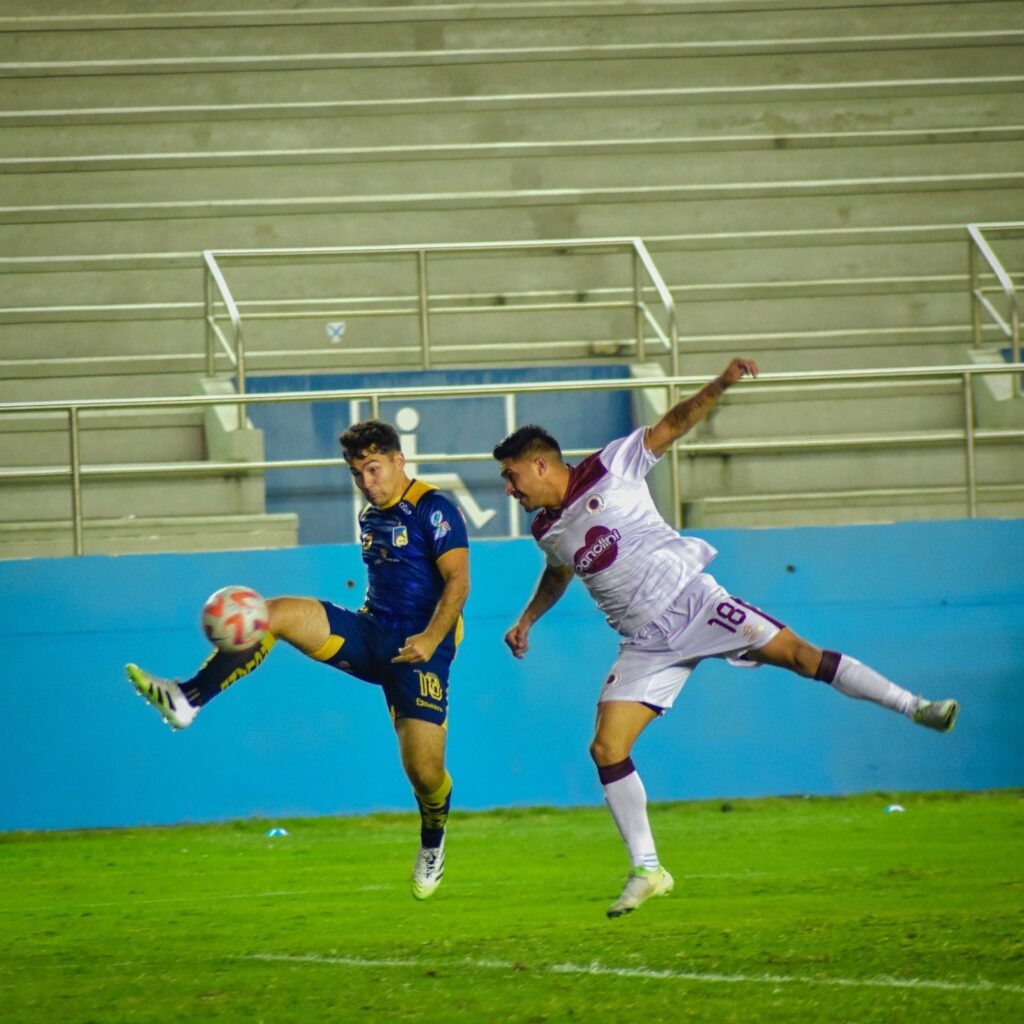 Vinotinto rescató un empate con doblete incluido y pelea por la tabla de goleadores 1 Vinotinto rescató un empate con doblete incluido y pelea por la tabla de goleadores