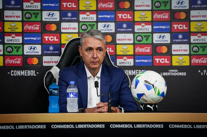 Tiago Nunes respalda a Fernando Cornejo