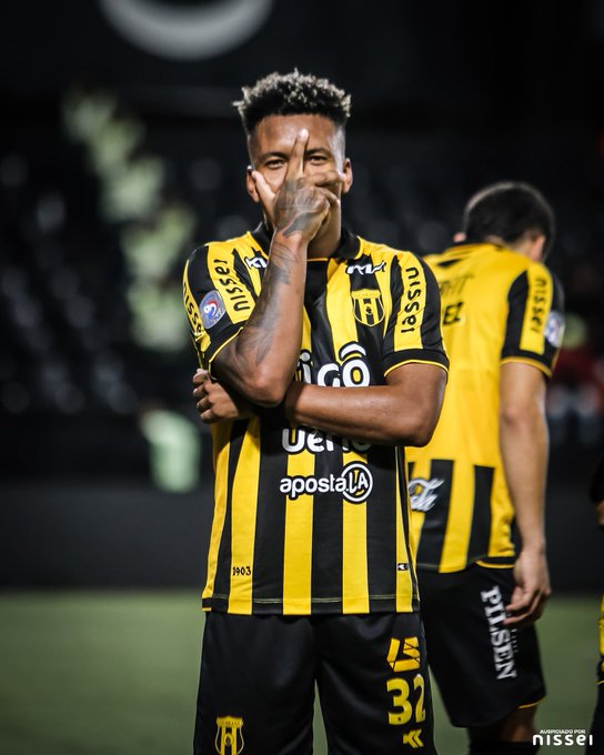 Jhon Jairo Sánchez marca un doblete