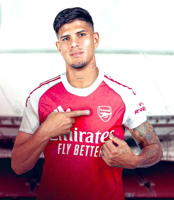 Piero Hincapié es nuevo jugador del Arsenal