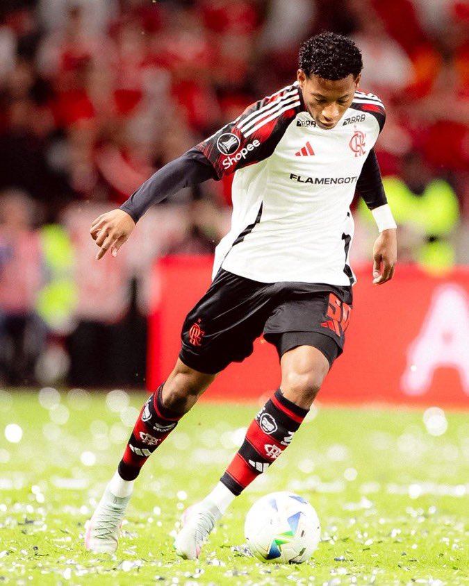 Gonzalo Plata sumó minutos con Flamengo