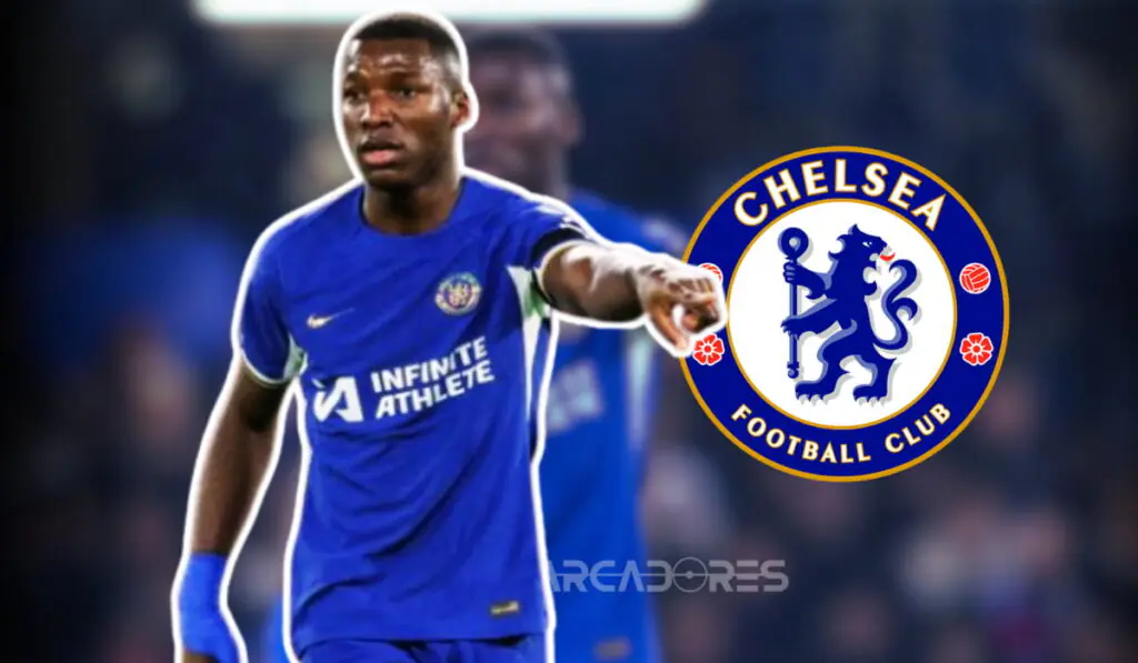 Moisés Caicedo y el trofeo que levantó con vergüenza tras el Mundial de Clubes