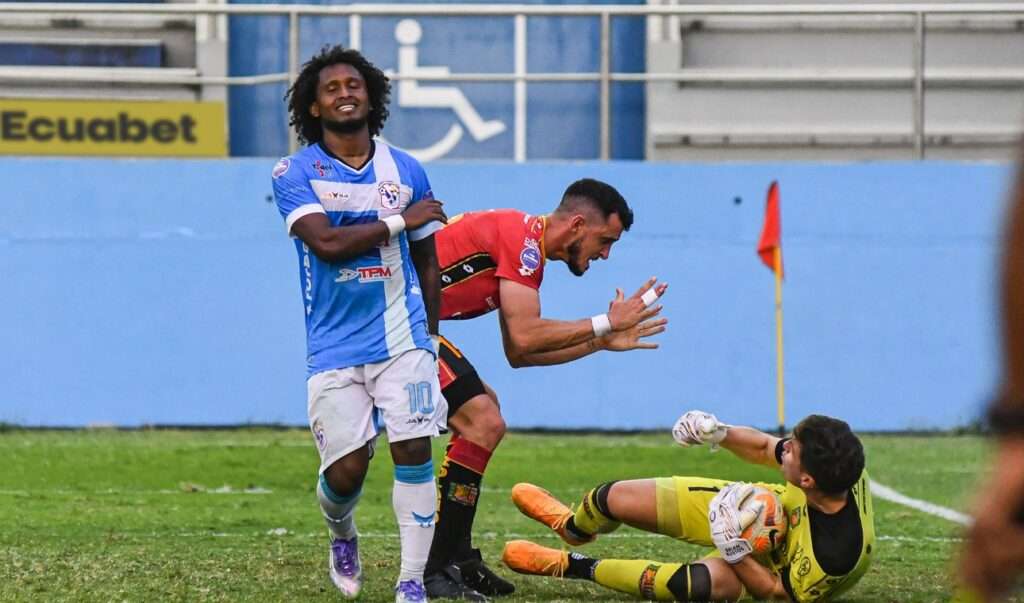 Deportivo Cuenca le gana a Manta y se mete en la pelea por el hexagonal final 1 Deportivo Cuenca le gana a Manta